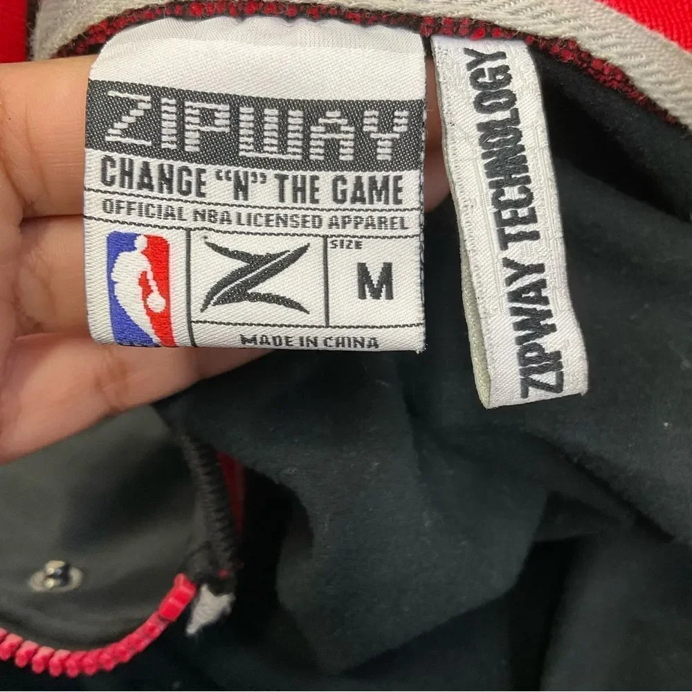 Zipway NBA Chicago Bulls Basketball Zip Up Bomber Sweatshirt Jacket Red Black M